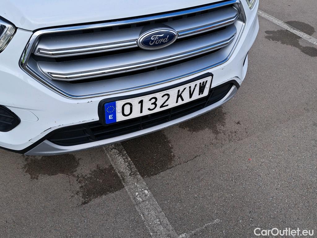  Ford  Kuga FORD  / 2016 / 5P / todoterreno 1.5 EcoBoost 88kW 4x2 Trend+ (CX) #27