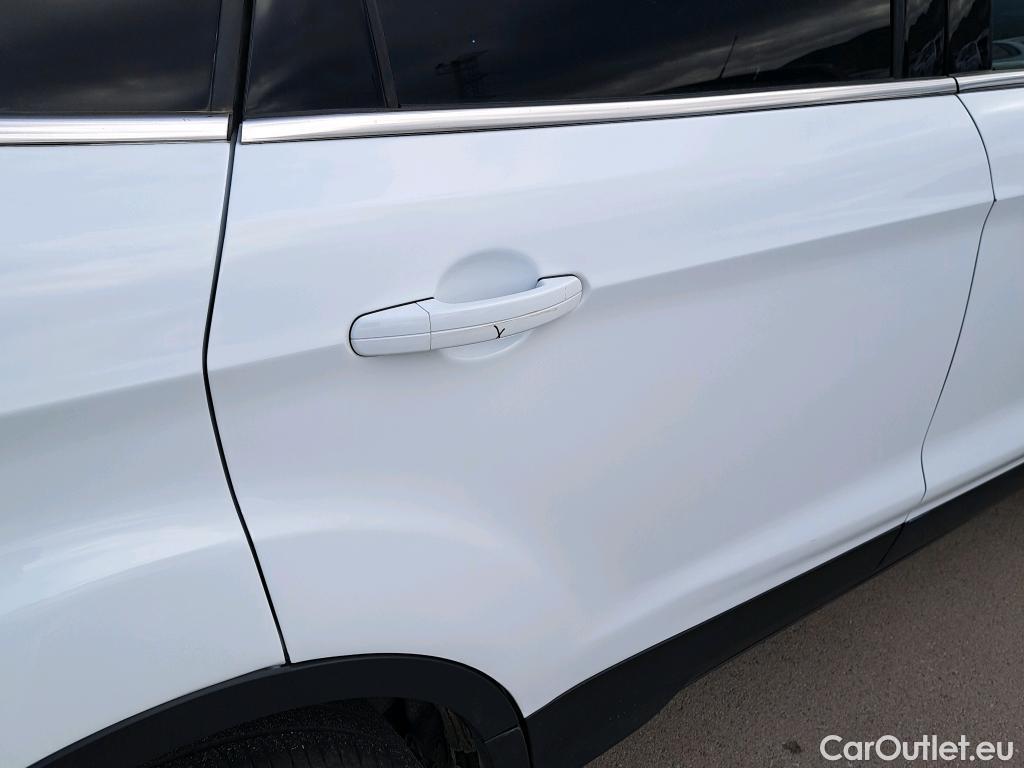  Ford  Kuga FORD  / 2016 / 5P / todoterreno 1.5 EcoBoost 88kW 4x2 Trend+ (CX) #23