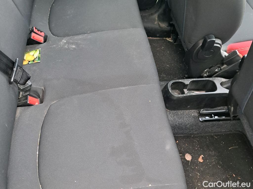  Fiat  Panda FIAT  / 2012 / 5P / berlina con portón 0,9 63kW (85CV) TwinAir 4x4 #8