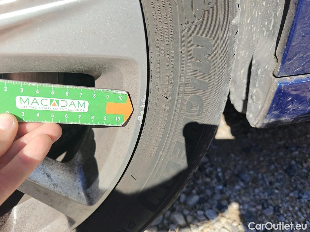  Opel  Corsa OPEL  / 2019 / 5P / berlina con portón 1.5D DT 74kW (100CV) Edition #17