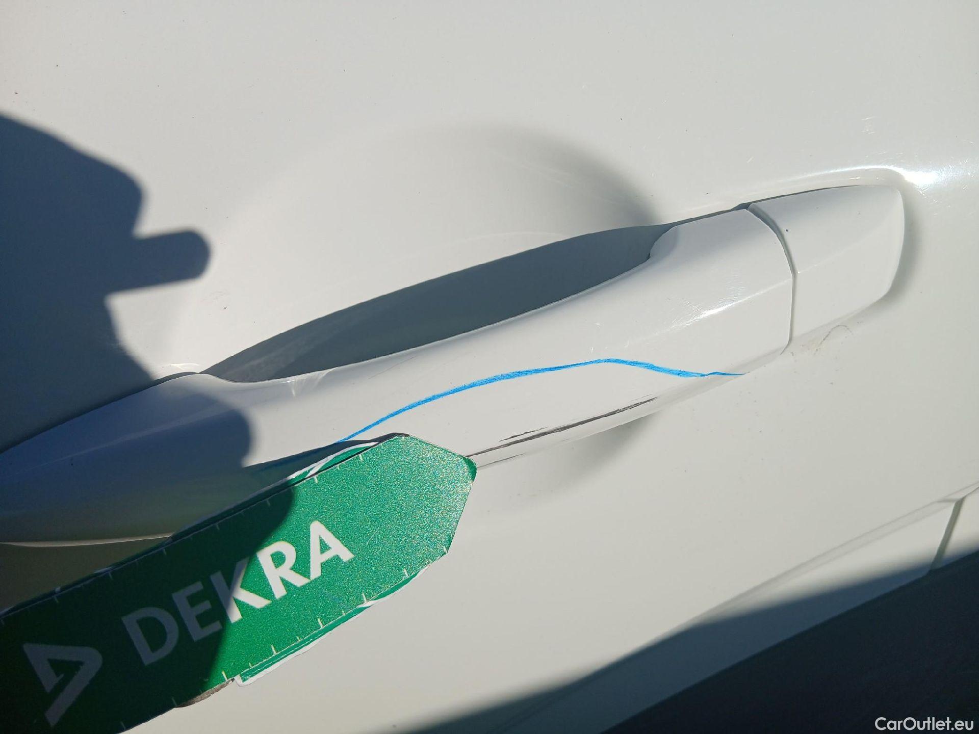  Nissan  Qashqai NISSAN  / 2021 / 5P / todoterreno DIG-T 103kW (140CV) mHEV 4x2 Acenta #24