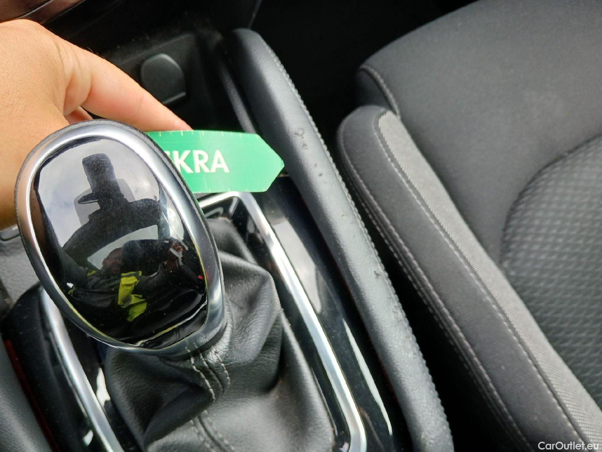  Nissan  Qashqai NISSAN  / 2017 / 5P / todoterreno DIG-T 116 kW (160 CV) E6D DCT N-CONNECTA #4