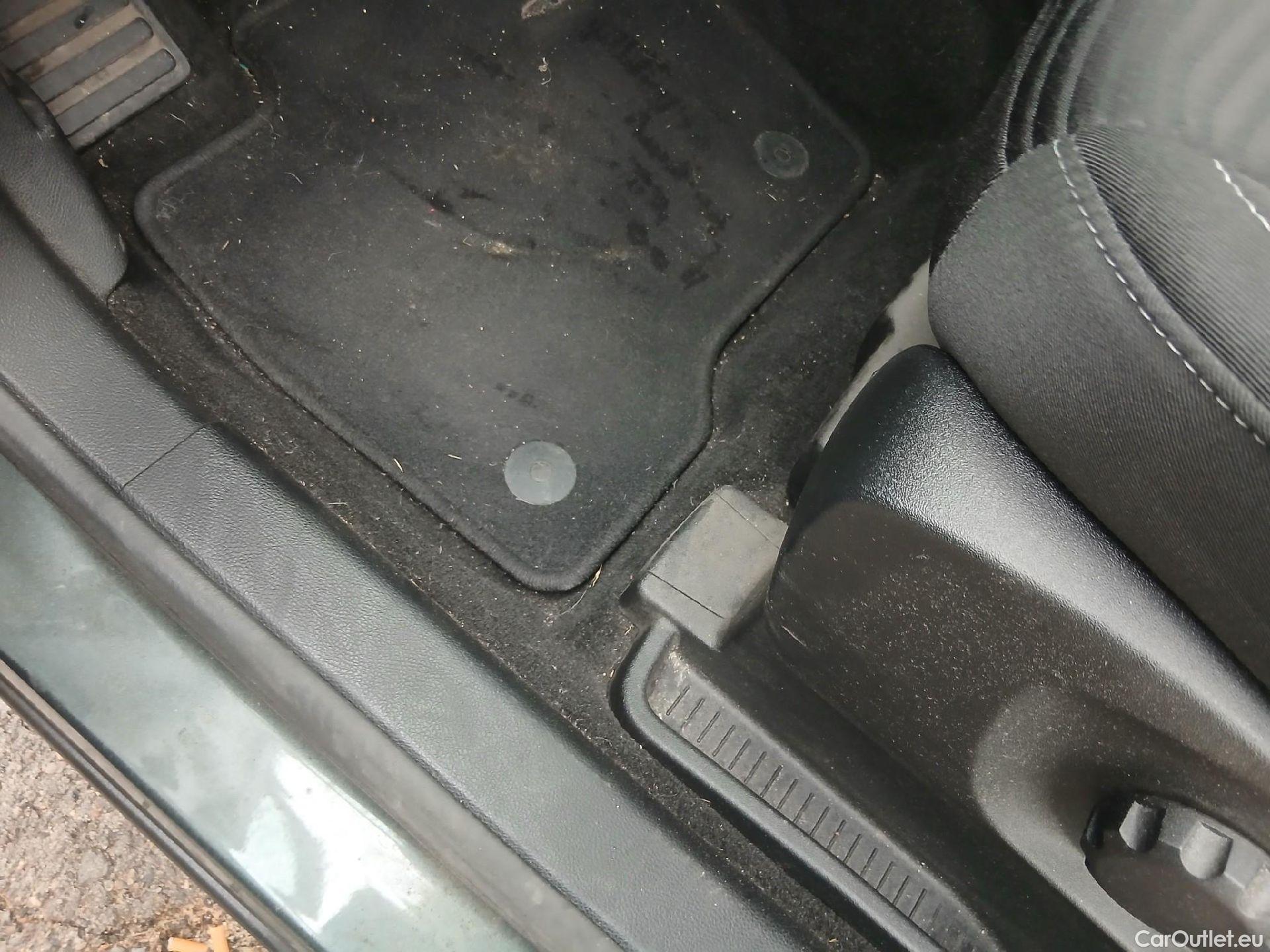  Ford  S-Max FORD  5p 2G monovolumen 2.0 TDCi 110kW (150CV) Trend #2