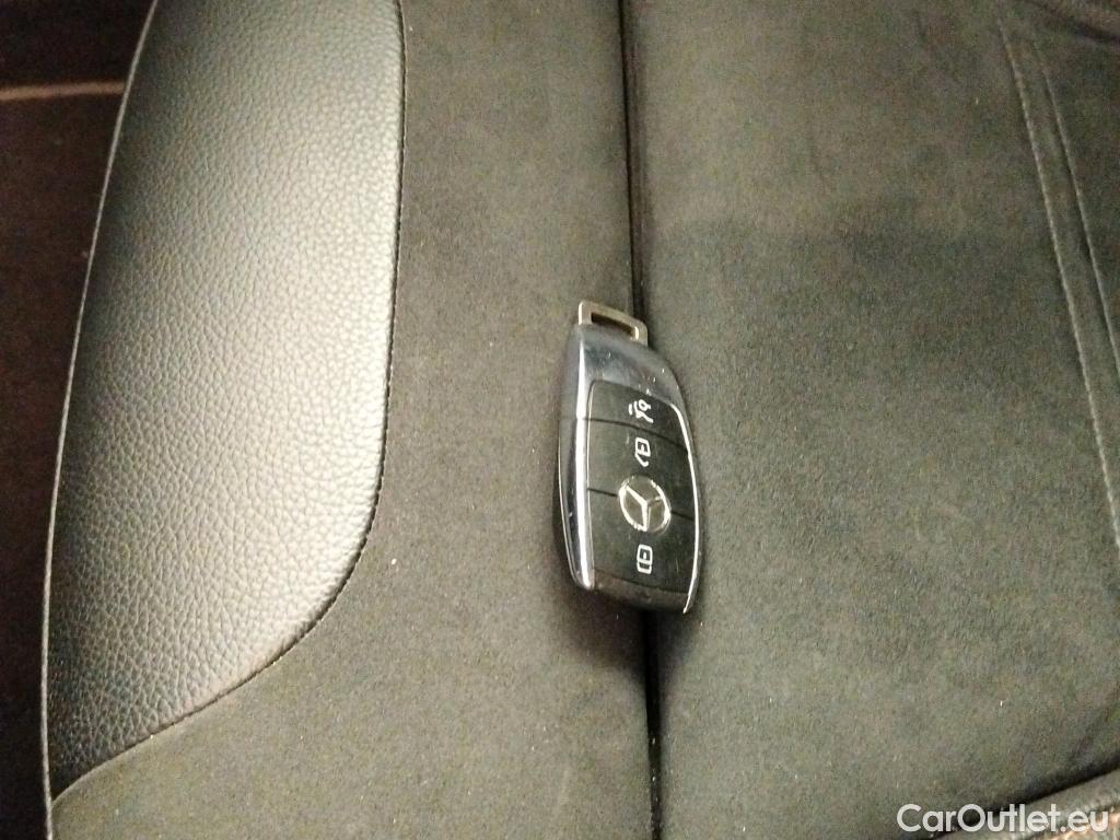  Mercedes  G-Klasee Clase GLC GLC 300 de 4Matic (253.311)AMG 2.0 305CV AT9 E6d #2