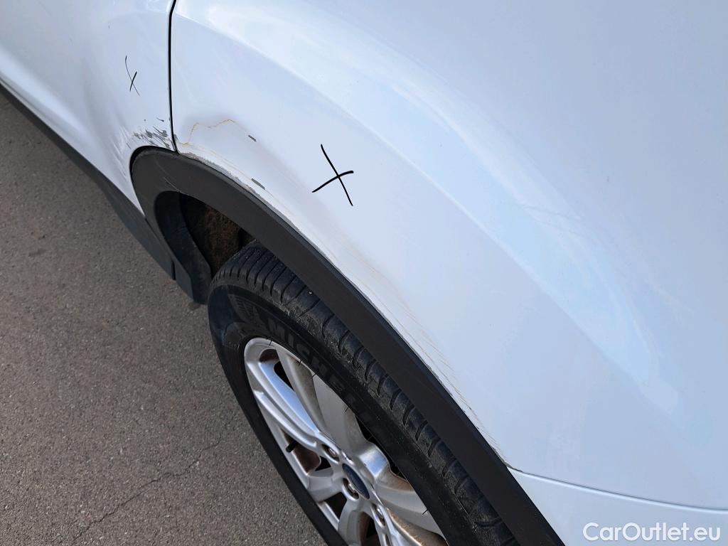  Ford  Kuga FORD  / 2016 / 5P / todoterreno 1.5 EcoBoost 88kW 4x2 Trend+ (CX) #6