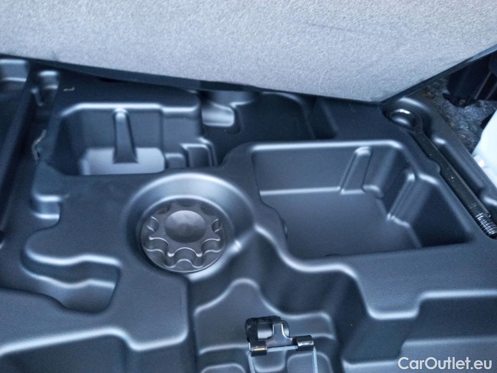  Lexus  UX LEXUS  / 2018 / 5P / todoterreno 2.0 250h Executive #15