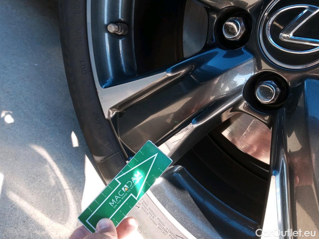  Lexus  UX LEXUS  / 2018 / 5P / todoterreno 2.0 250h Executive #10