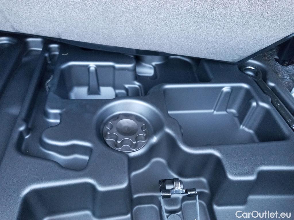  Lexus  UX LEXUS  / 2018 / 5P / todoterreno 2.0 250h Executive #16