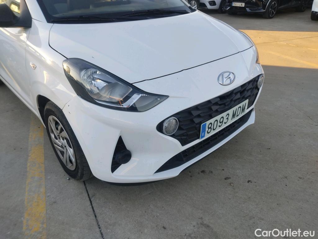  Hyundai  i10 HYUNDAI  / 2020 / 5P / berlina con portón 1.0 Essence #5