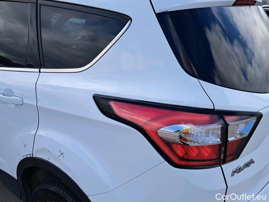  Ford  Kuga FORD  / 2016 / 5P / todoterreno 1.5 EcoBoost 88kW 4x2 Trend+ (CX) #5