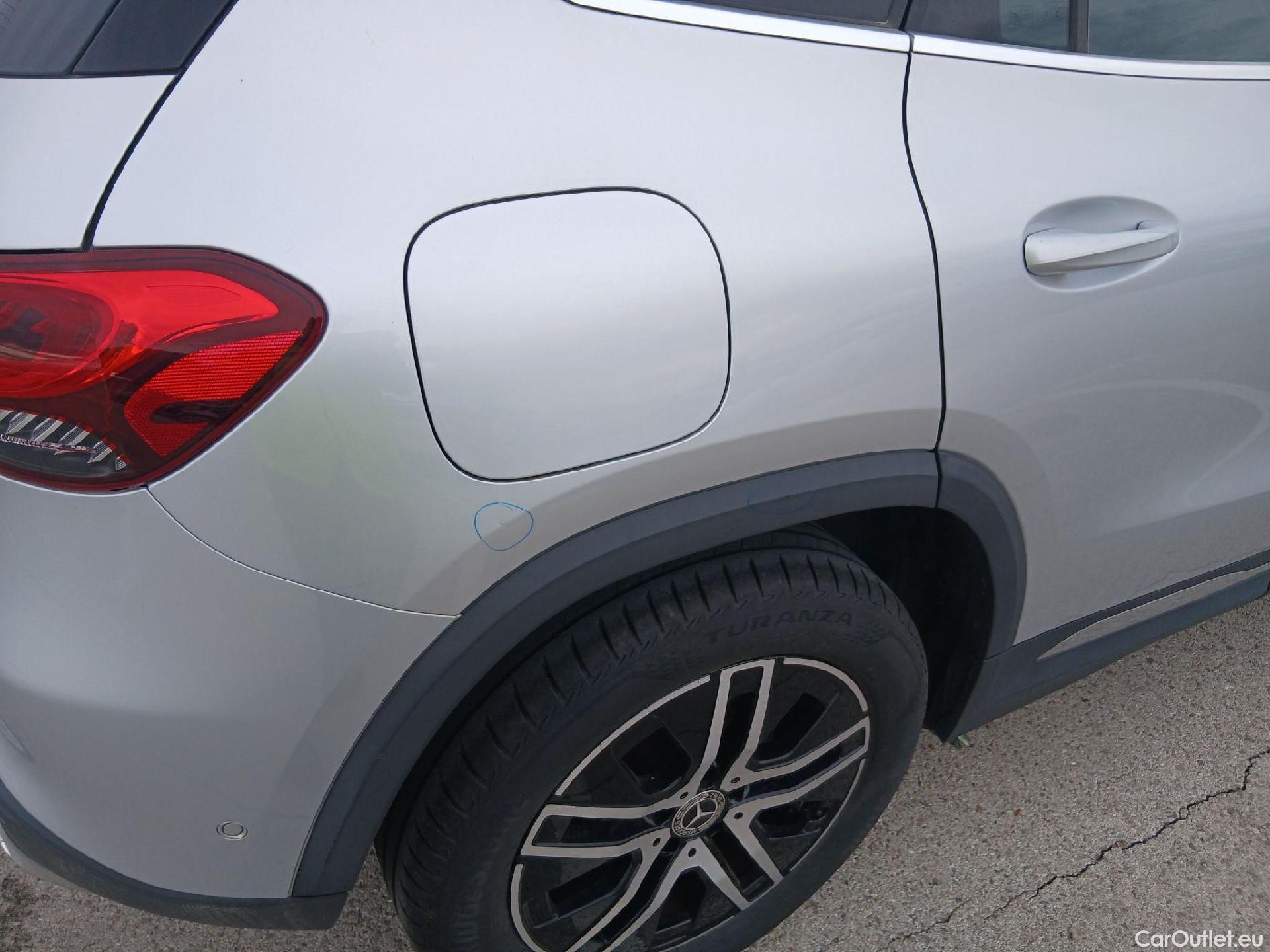  Mercedes  GLA MERCEDES-BENZ  / 2020 / 5P / todoterreno  250 e #17