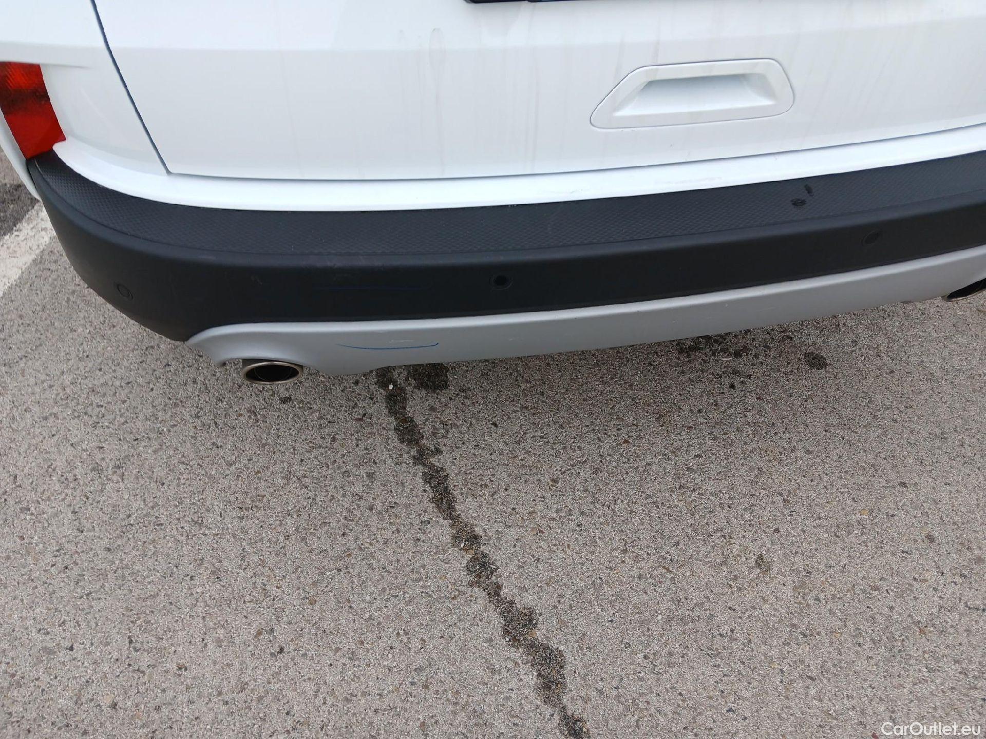  Ford  Kuga FORD  / 2019 / 5P / todoterreno Titanium 2.5 Duratec FHEV 140kW Auto #12