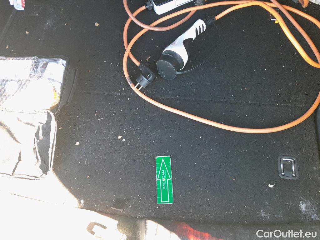  KIA  XCeed KIA  1.6 GDi PHEV 104kW (141CV) eDrive (AC) #14