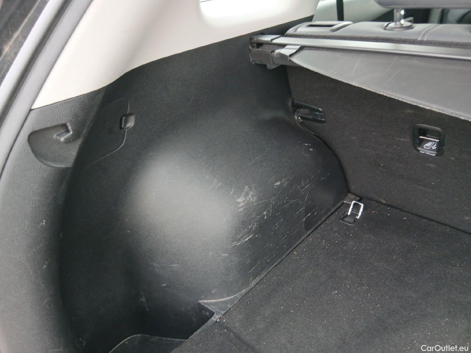  KIA  Niro KIA  Hïbrido Enchufable / 2016 / 5P / crossover 1.6 GDi Híbrido Enchufable 104kW Drive #36