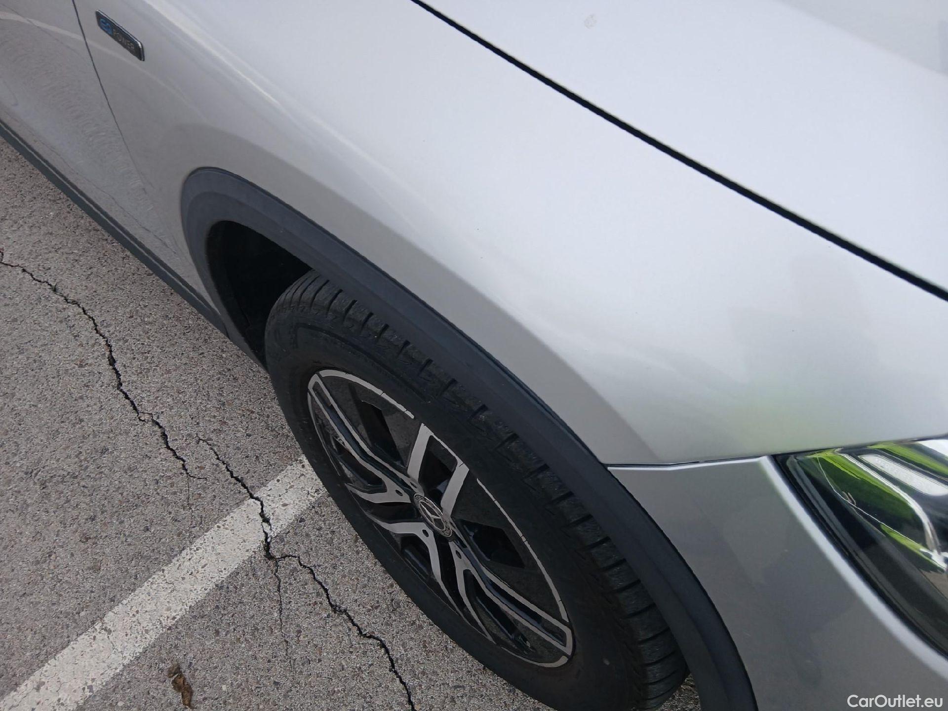  Mercedes  GLA MERCEDES-BENZ  / 2020 / 5P / todoterreno  250 e #21