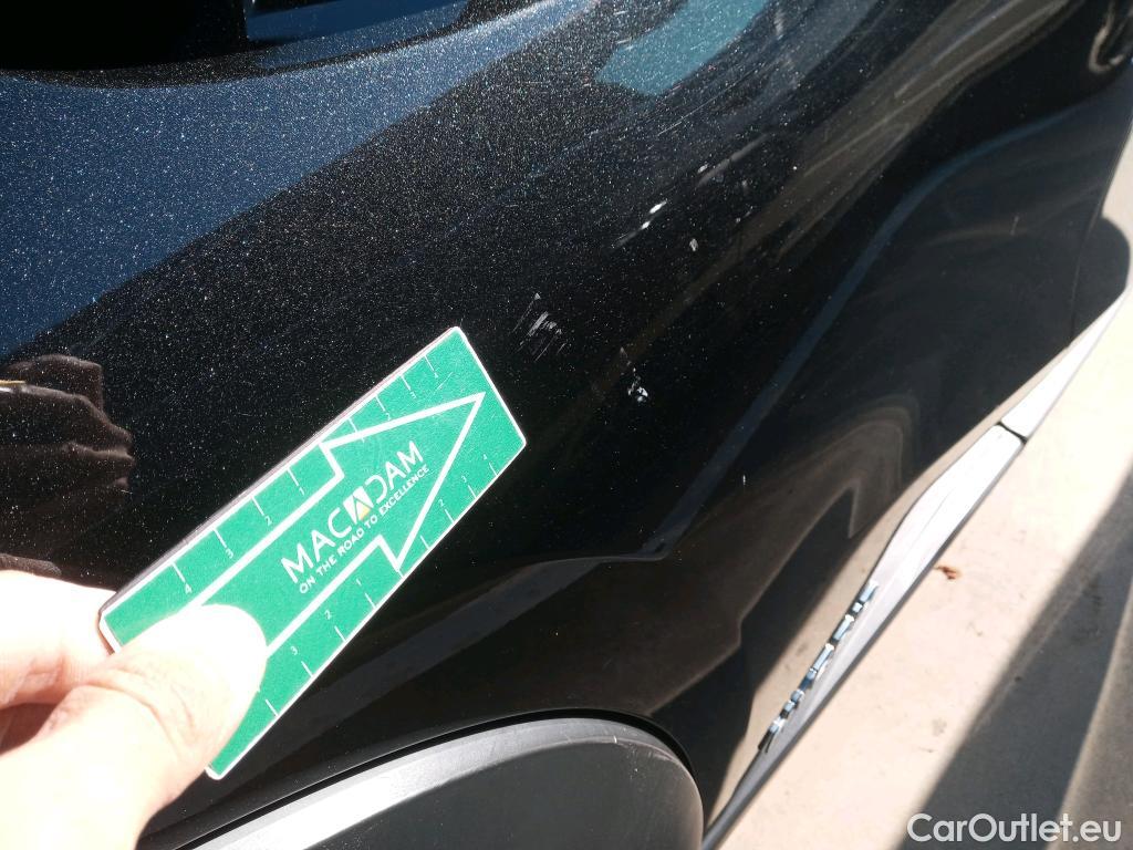  Lexus  UX LEXUS  / 2018 / 5P / todoterreno 2.0 250h Executive #27