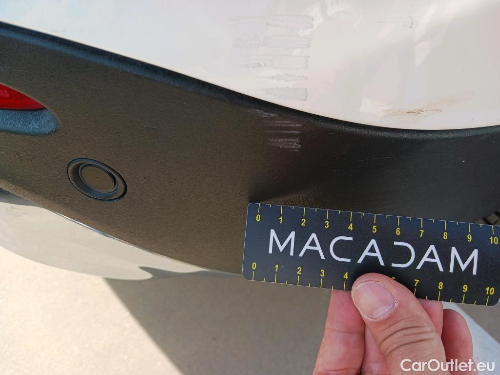  Mercedes  GLB MERCEDES-BENZ  / 2019 / 5P / todoterreno 2.0  220 D 4MATIC DCT 140KW (190CV) #24