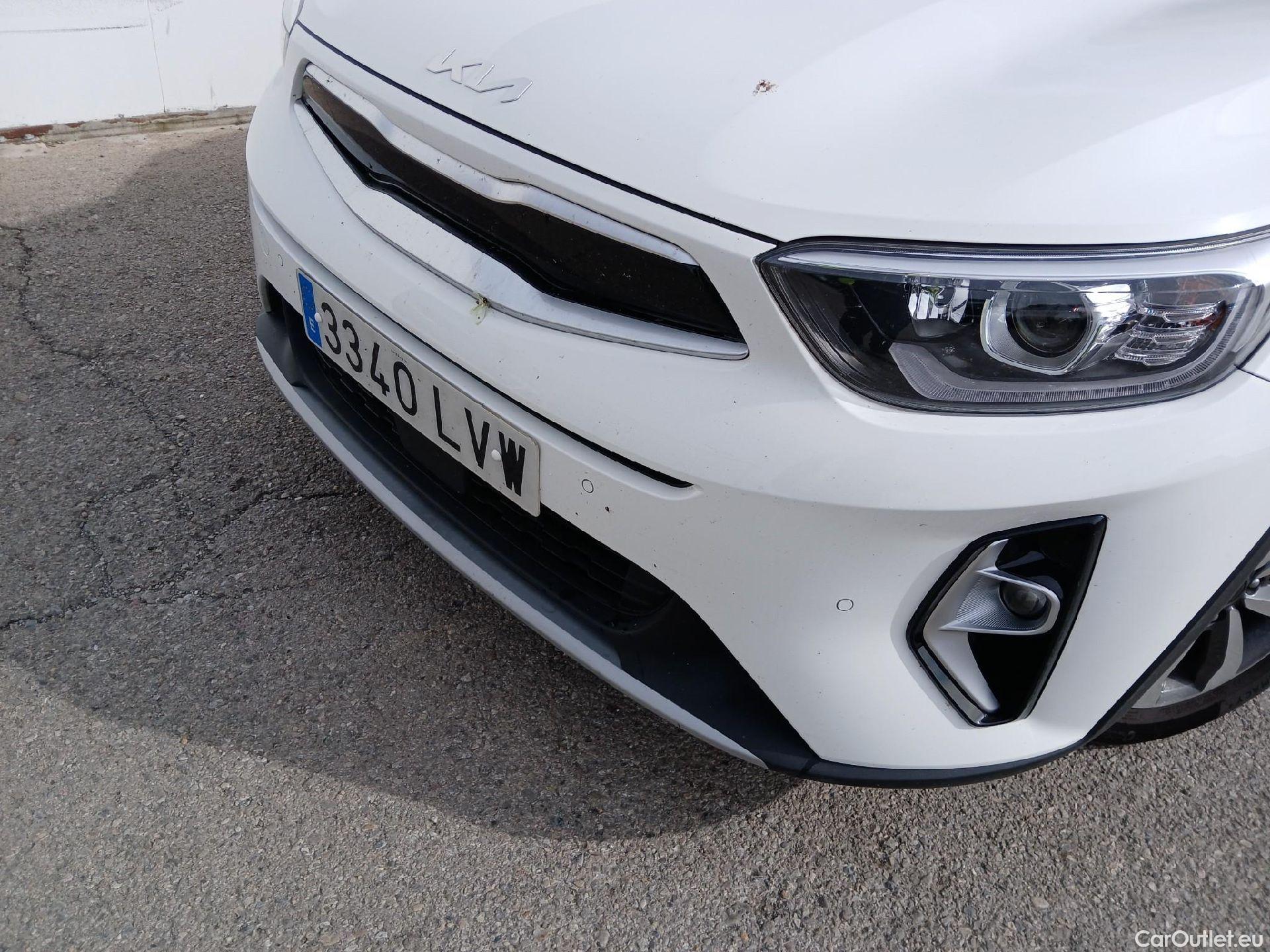  KIA  STONIC KIA  / 2017 / 5P / todoterreno 1.0 T-GDi 74kW (100CV) MHEV iMT Drive #2