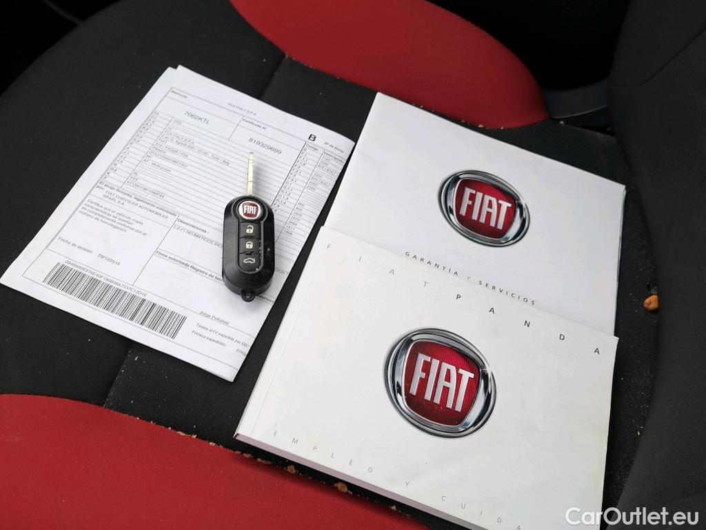  Fiat  Panda FIAT  / 2012 / 5P / berlina con portón 0,9 63kW (85CV) TwinAir 4x4 #1