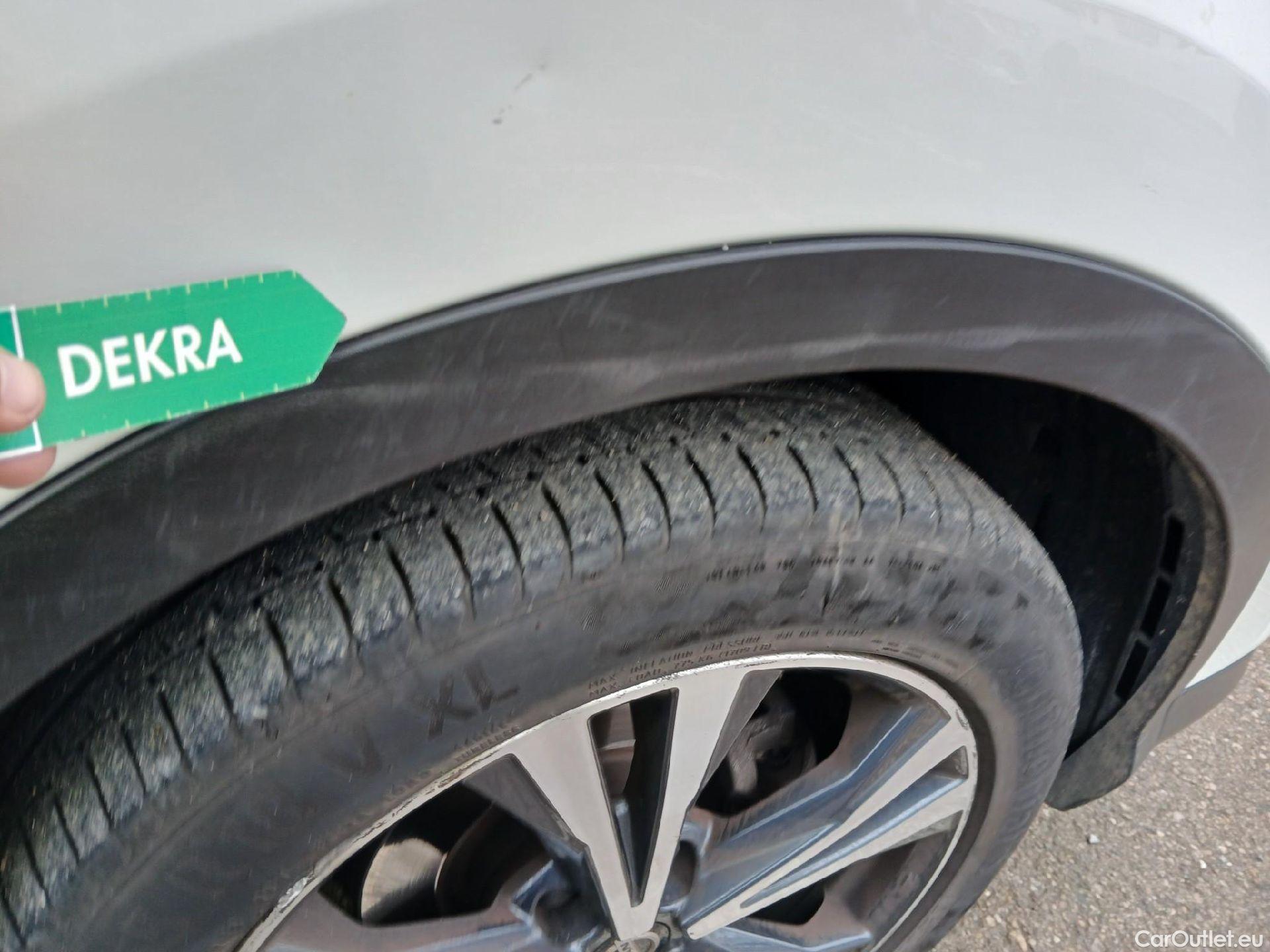  Nissan  Qashqai NISSAN  / 2017 / 5P / todoterreno DIG-T 116 kW (160 CV) E6D DCT N-CONNECTA #56