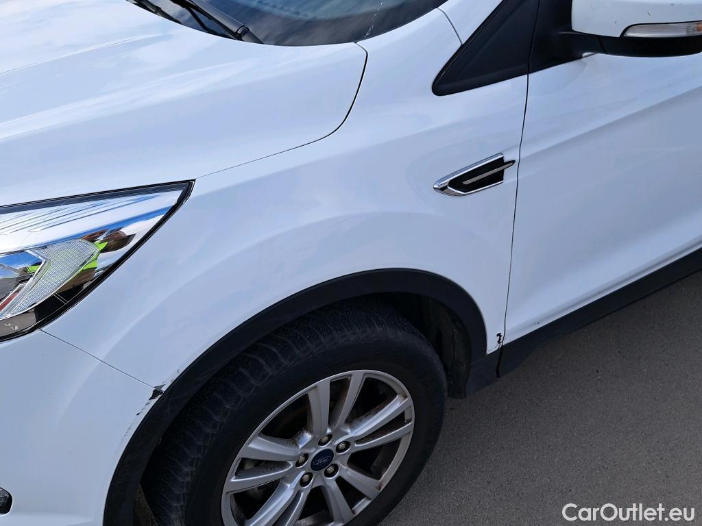  Ford  Kuga FORD  / 2016 / 5P / todoterreno 1.5 EcoBoost 88kW 4x2 Trend+ (CX) #9