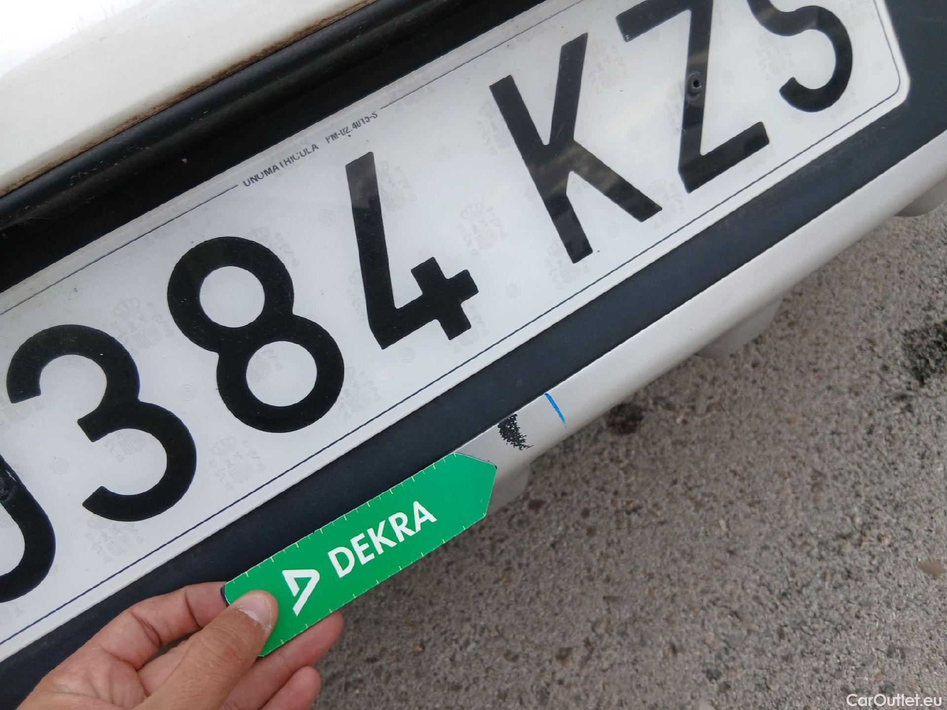  KIA  Niro KIA  Hïbrido Enchufable / 2016 / 5P / crossover 1.6 GDi Híbrido Enchufable 104kW Drive #17