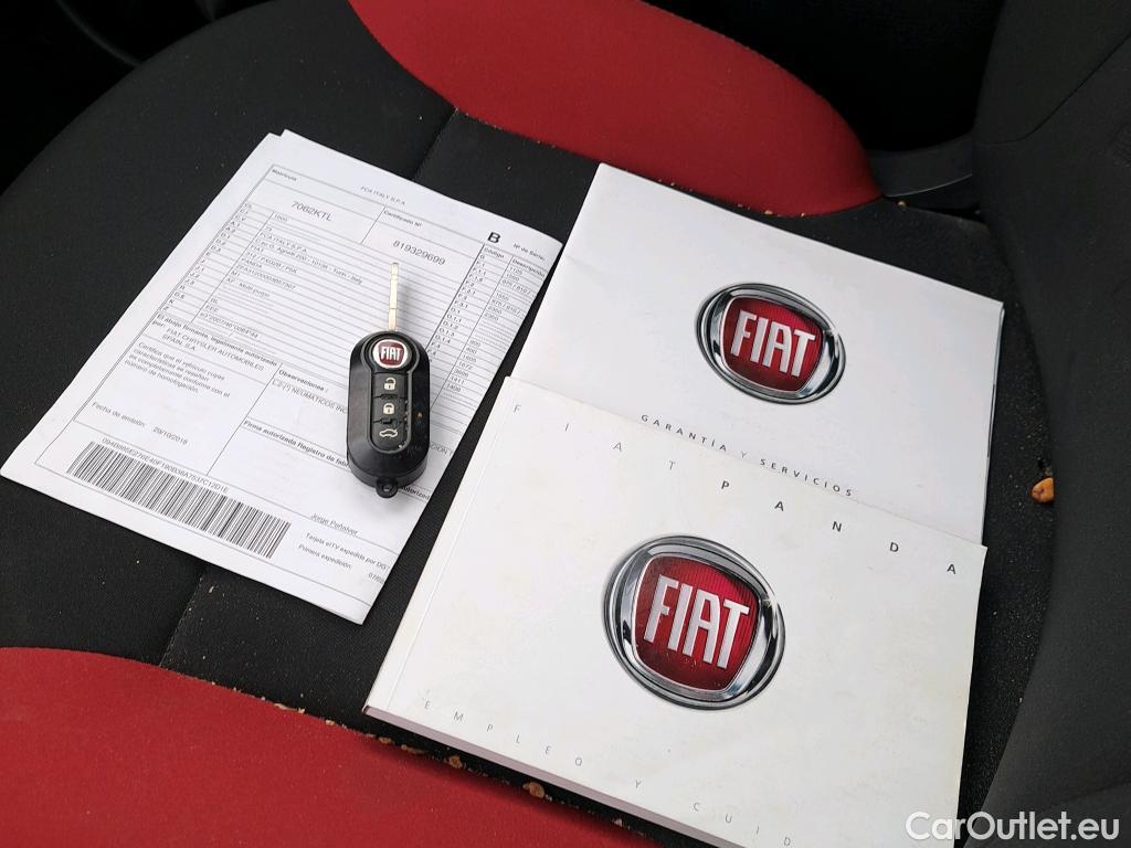  Fiat  Panda FIAT  / 2012 / 5P / berlina con portón 0,9 63kW (85CV) TwinAir 4x4 #9