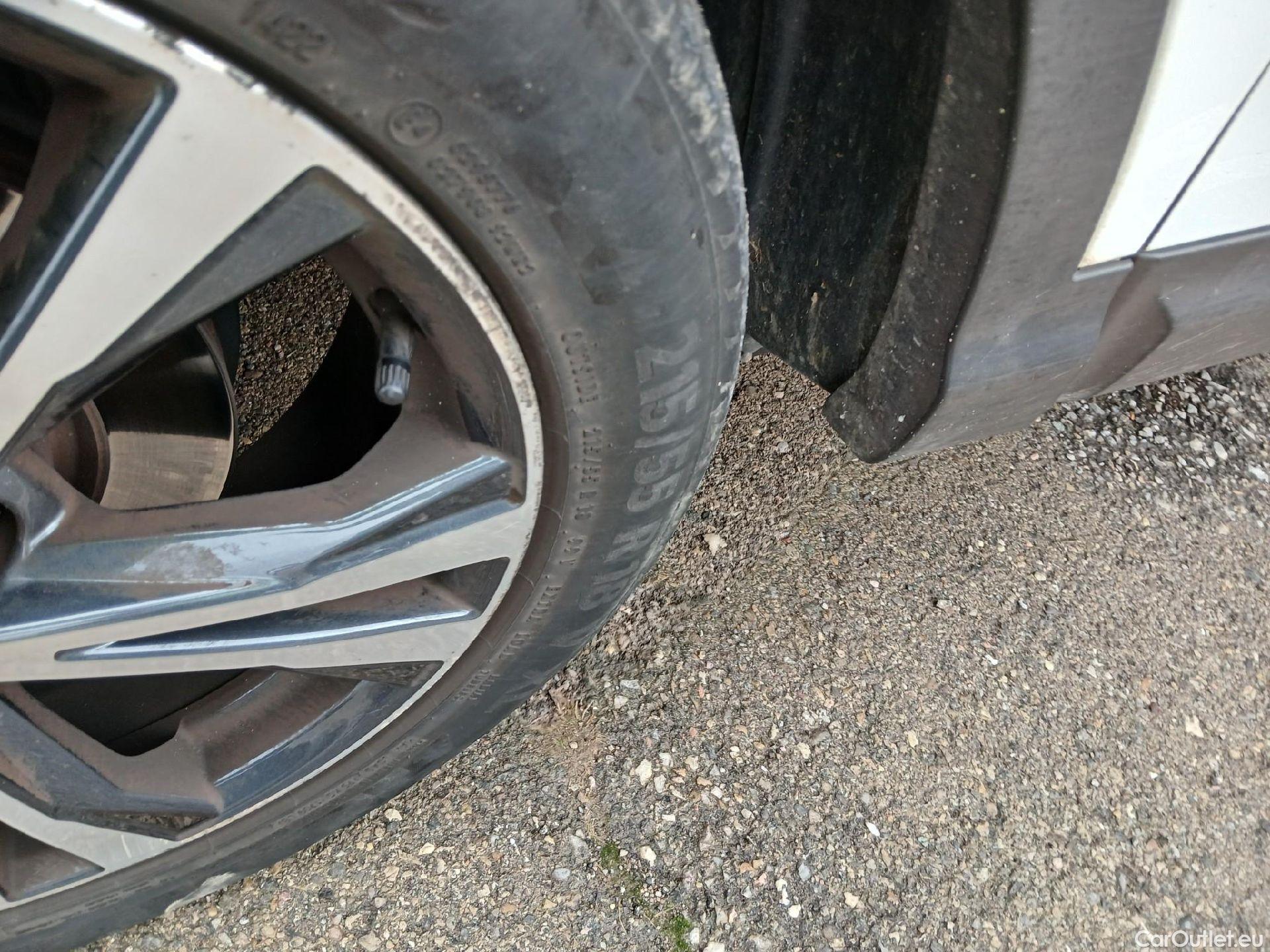  Nissan  Qashqai NISSAN  / 2017 / 5P / todoterreno DIG-T 116 kW (160 CV) E6D DCT N-CONNECTA #21