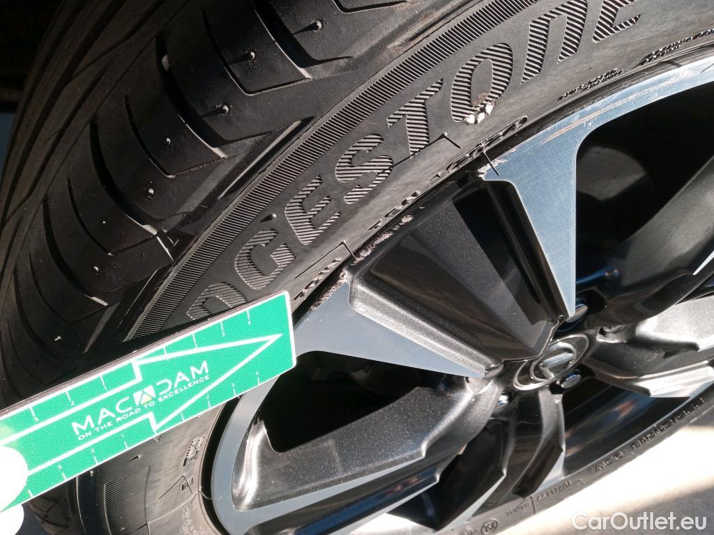  Lexus  UX LEXUS  / 2018 / 5P / todoterreno 2.0 250h Executive #7