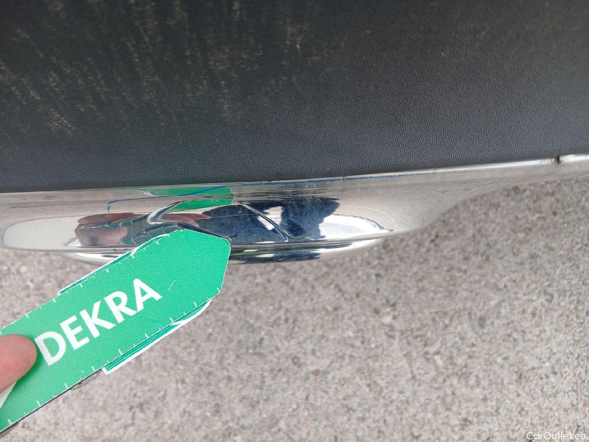  Mercedes  GLA MERCEDES-BENZ  / 2020 / 5P / todoterreno  250 e #13