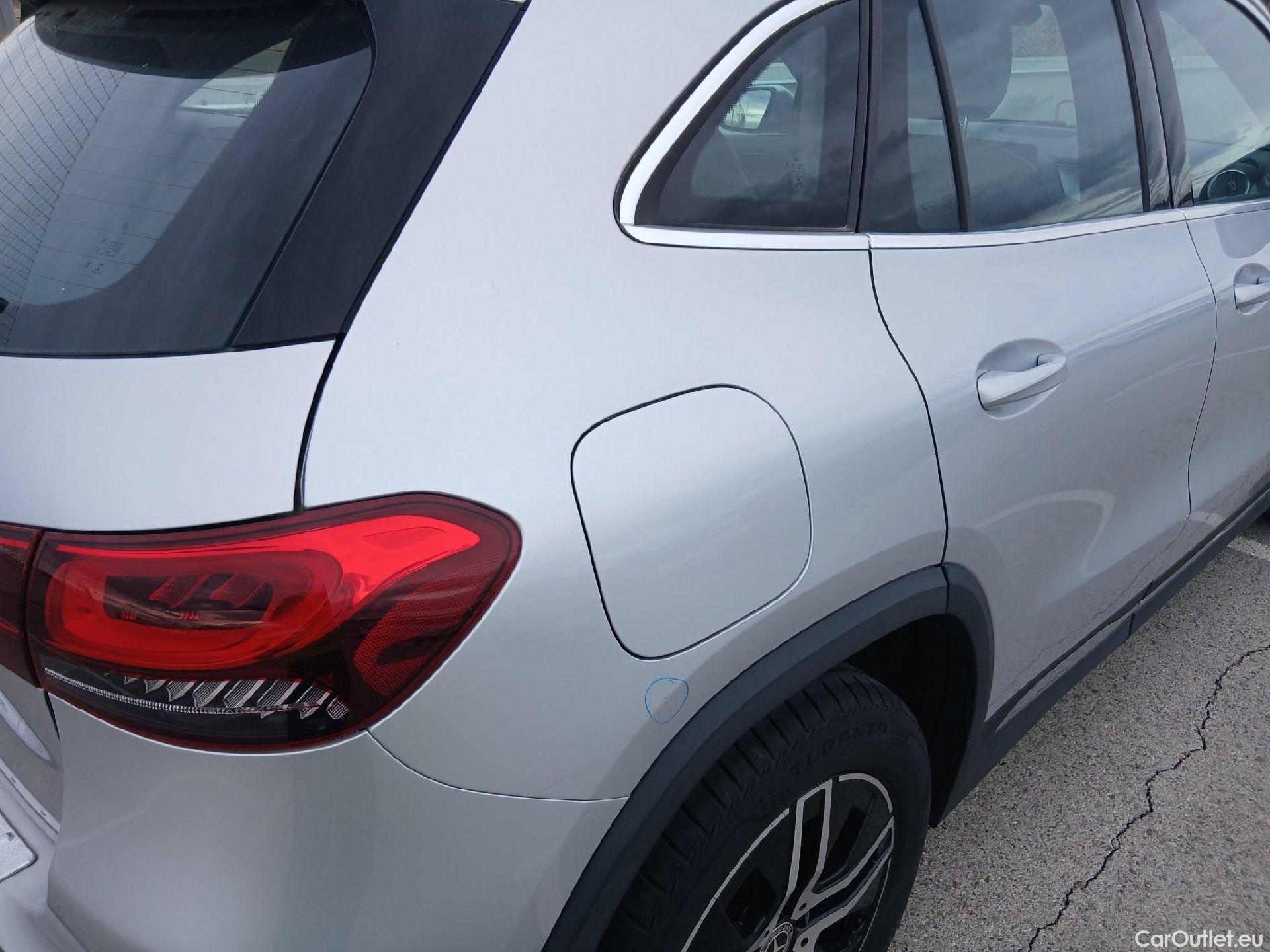  Mercedes  GLA MERCEDES-BENZ  / 2020 / 5P / todoterreno  250 e #15