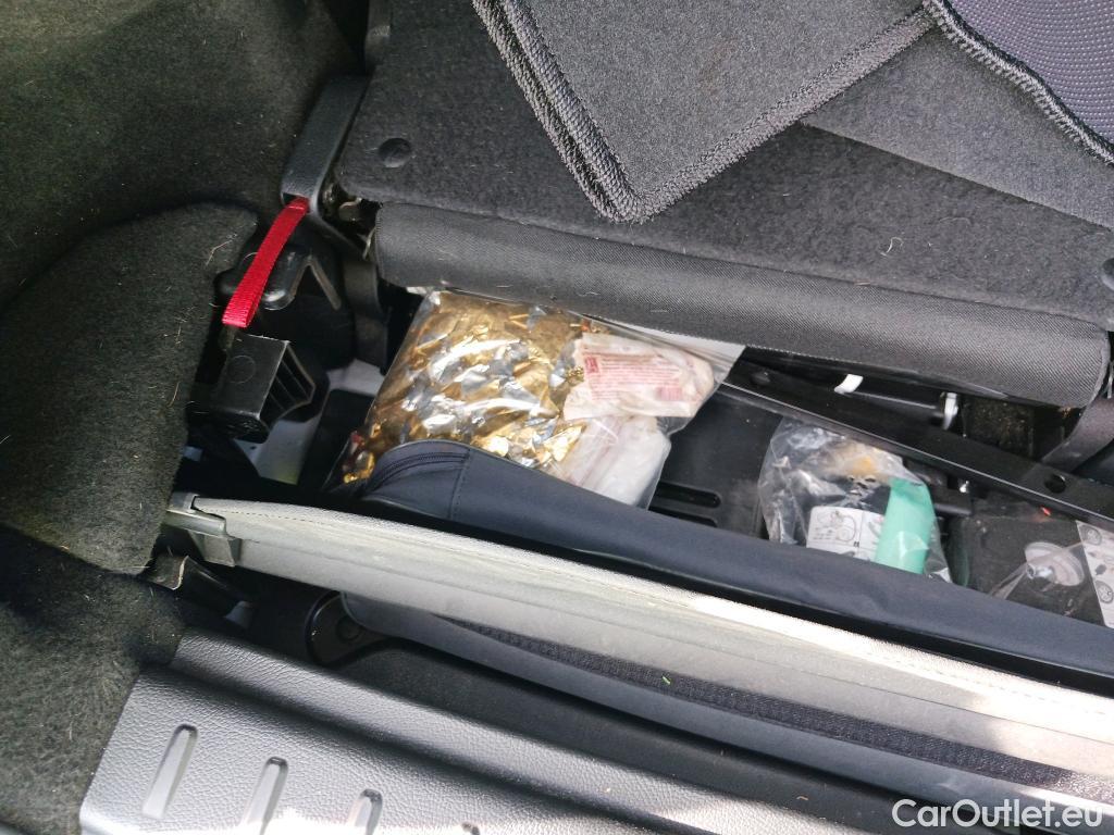  Mercedes  GLB MERCEDES-BENZ  / 2019 / 5P / todoterreno 2.0  220 D 4MATIC DCT 140KW (190CV) #18