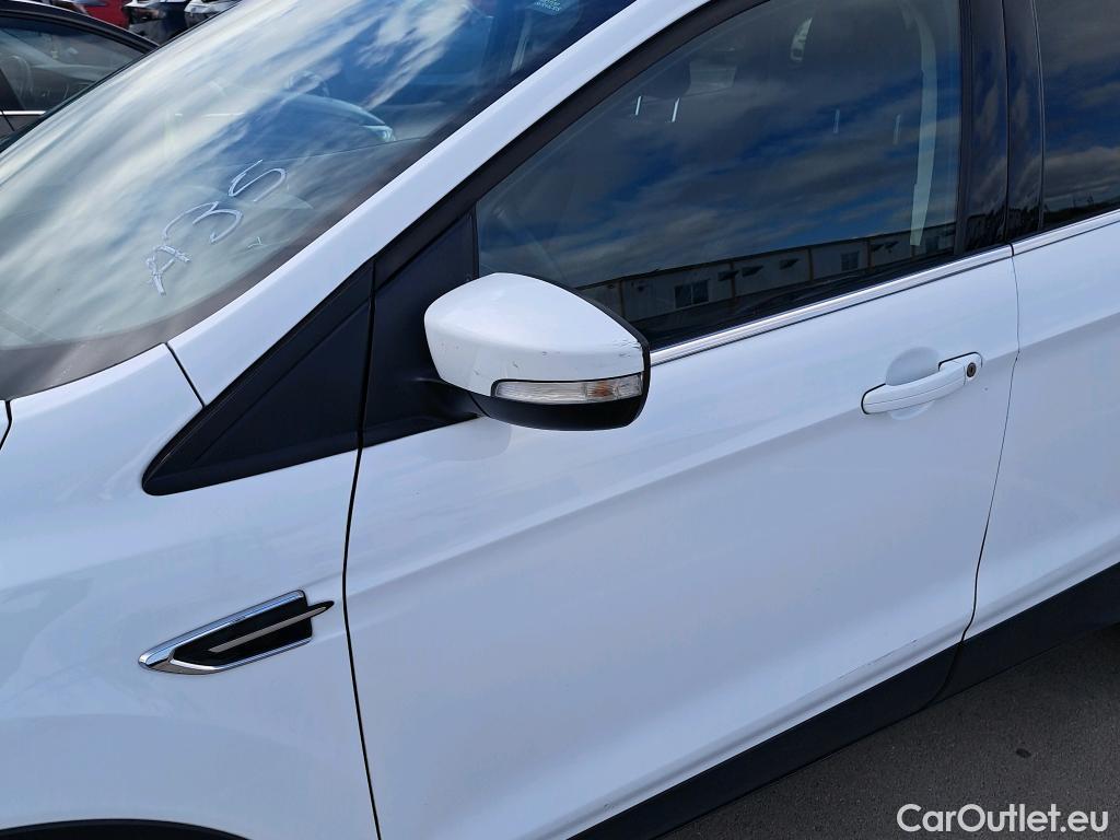  Ford  Kuga FORD  / 2016 / 5P / todoterreno 1.5 EcoBoost 88kW 4x2 Trend+ (CX) #17