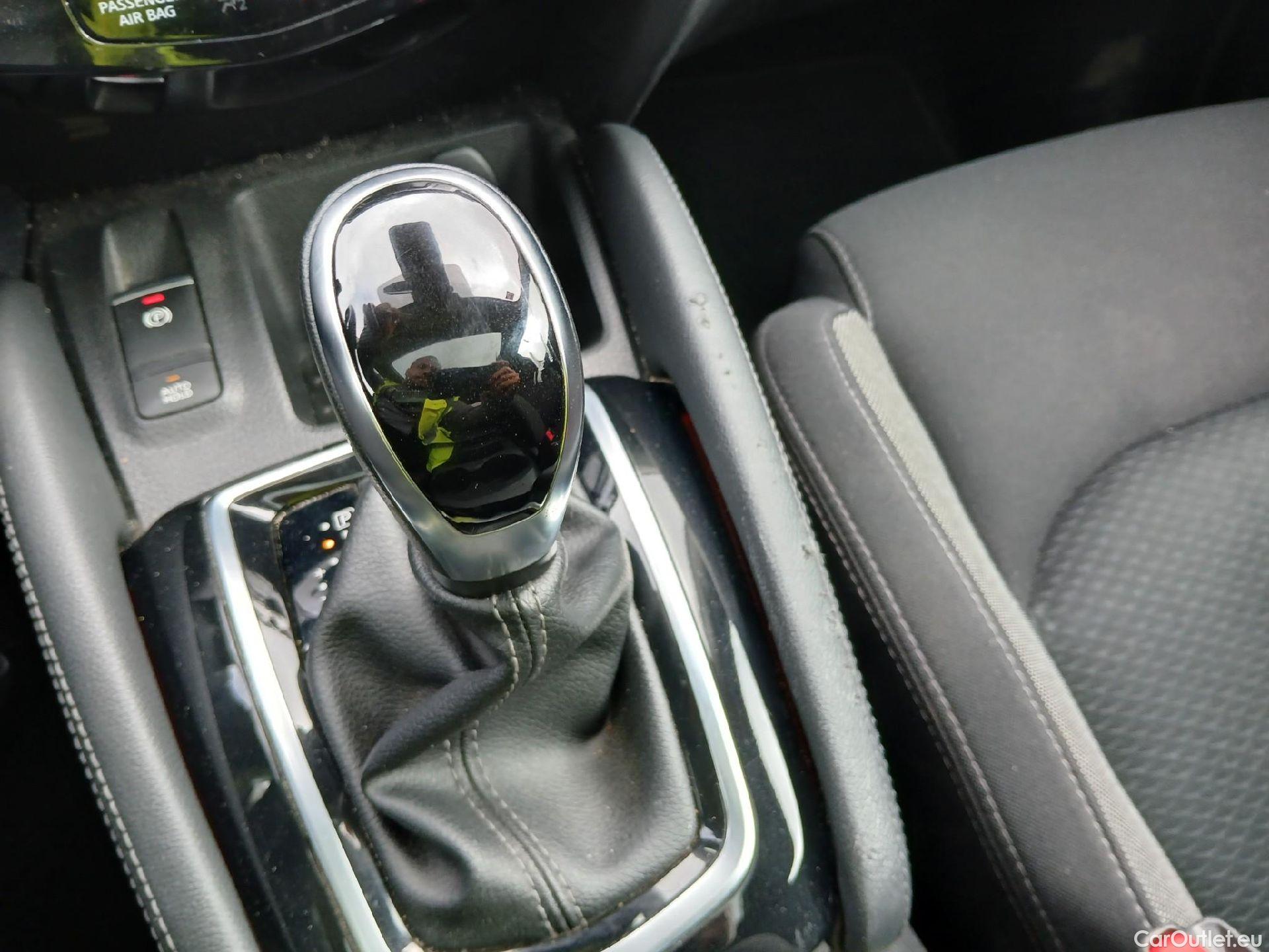  Nissan  Qashqai NISSAN  / 2017 / 5P / todoterreno DIG-T 116 kW (160 CV) E6D DCT N-CONNECTA #3