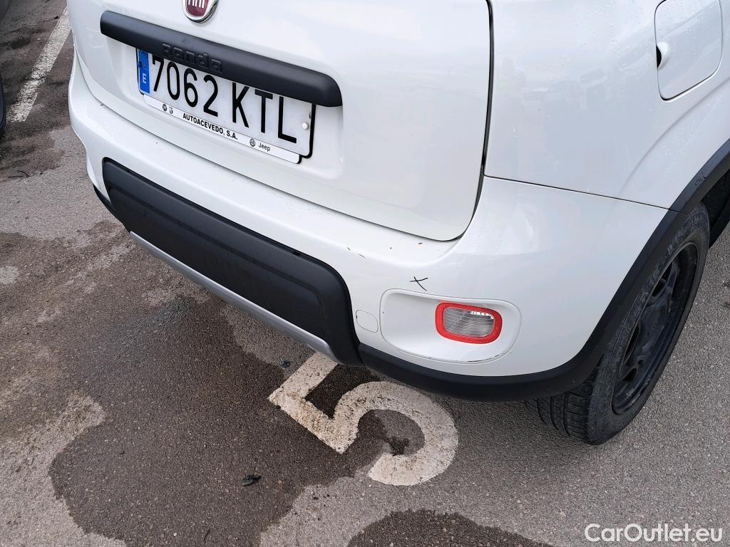  Fiat  Panda FIAT  / 2012 / 5P / berlina con portón 0,9 63kW (85CV) TwinAir 4x4 #13