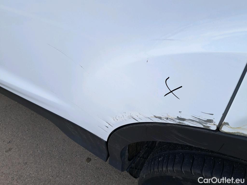  Ford  Kuga FORD  / 2016 / 5P / todoterreno 1.5 EcoBoost 88kW 4x2 Trend+ (CX) #4