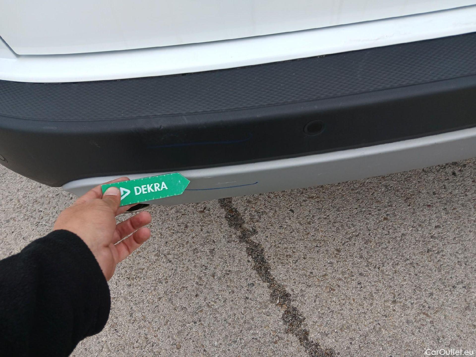  Ford  Kuga FORD  / 2019 / 5P / todoterreno Titanium 2.5 Duratec FHEV 140kW Auto #11