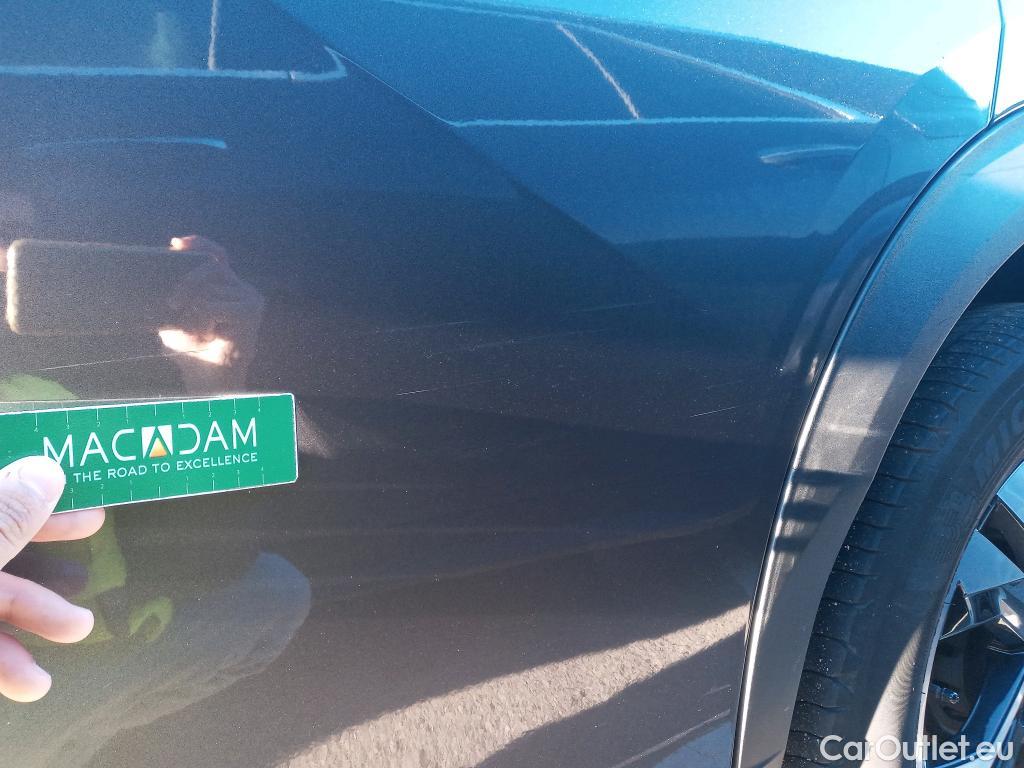  Peugeot  2008 PEUGEOT  / 2019 / 5P / todoterreno Allure Pack Puretech 130 S&S EAT8 (AC2) #15