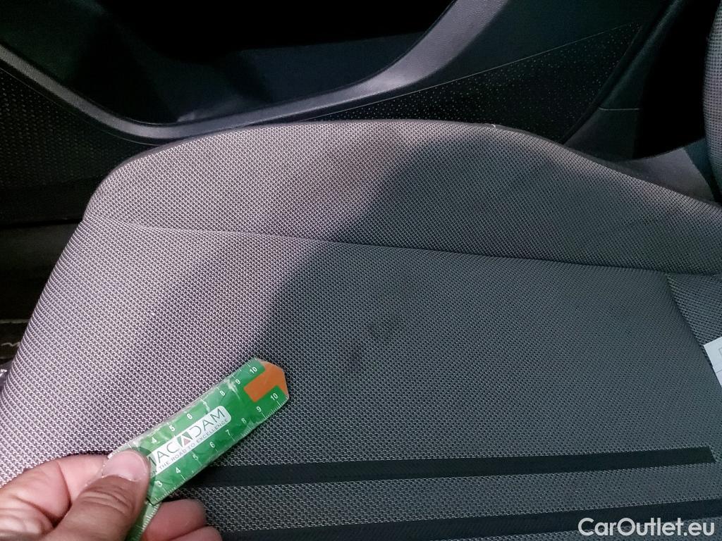  Seat  Leon  Sportstourer Style Go 2.0 TDI 115CV MT6 E6d #10