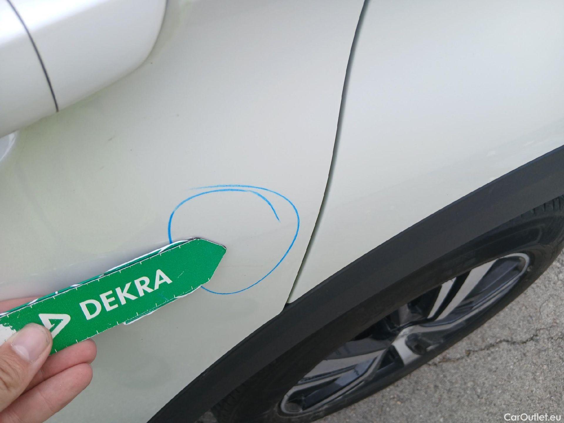  Peugeot  3008 PEUGEOT  / 2016 / 5P / todoterreno GT Line BlueHDi 132kW (180CV) S&S EAT8 #16