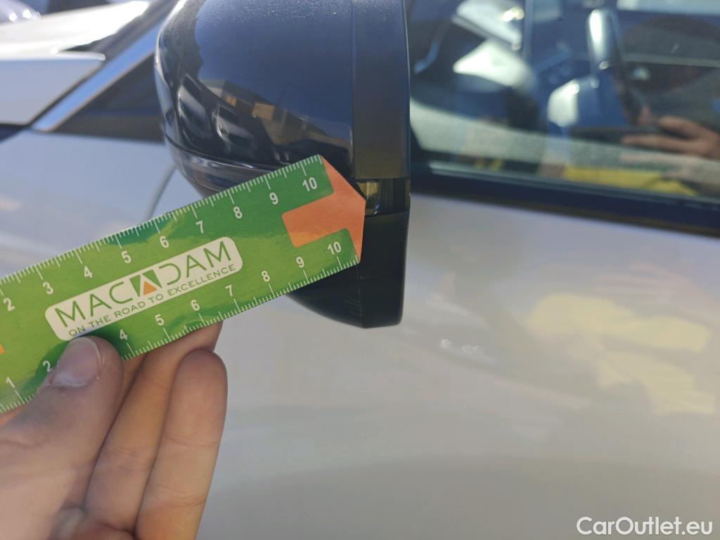  Peugeot  3008 PEUGEOT  / 2016 / 5P / todoterreno Allure BlueHDi 96kW (130CV) S&S EAT8 #28