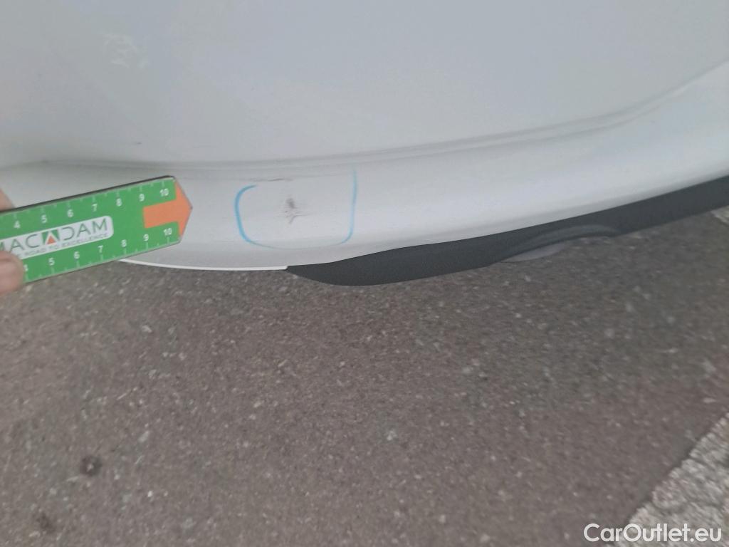  Renault  Clio RENAULT  / 2019 / 5P / berlina con portón Business Blue dCi 63 kW (85CV) (ACB) #11