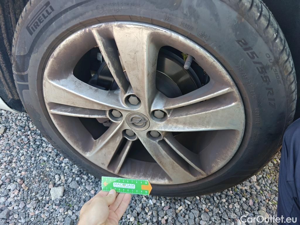  Land Rover  Discovery OPEL Insignia / 2020 / 5P / berlina con portón GS Business Edition 1.5D DVH 90kW MT6 #10