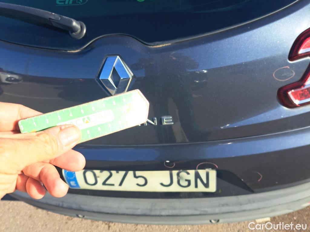  Renault  Megane RENAULT MÉGANE 5p 3G familiar Sp. Tou. Bose Energy dCi 130 S&S Euro 6 #69