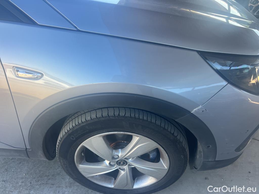  Opel   Grandland X OPEL Grandland / 2021 / 5P / todoterreno 1.6 Turbo PHEV B.Edition Aut 165kW/225CV #11