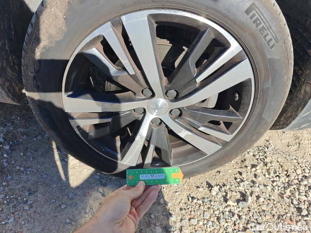  Peugeot  3008 PEUGEOT  / 2016 / 5P / todoterreno Allure BlueHDi 96kW (130CV) S&S EAT8 #16