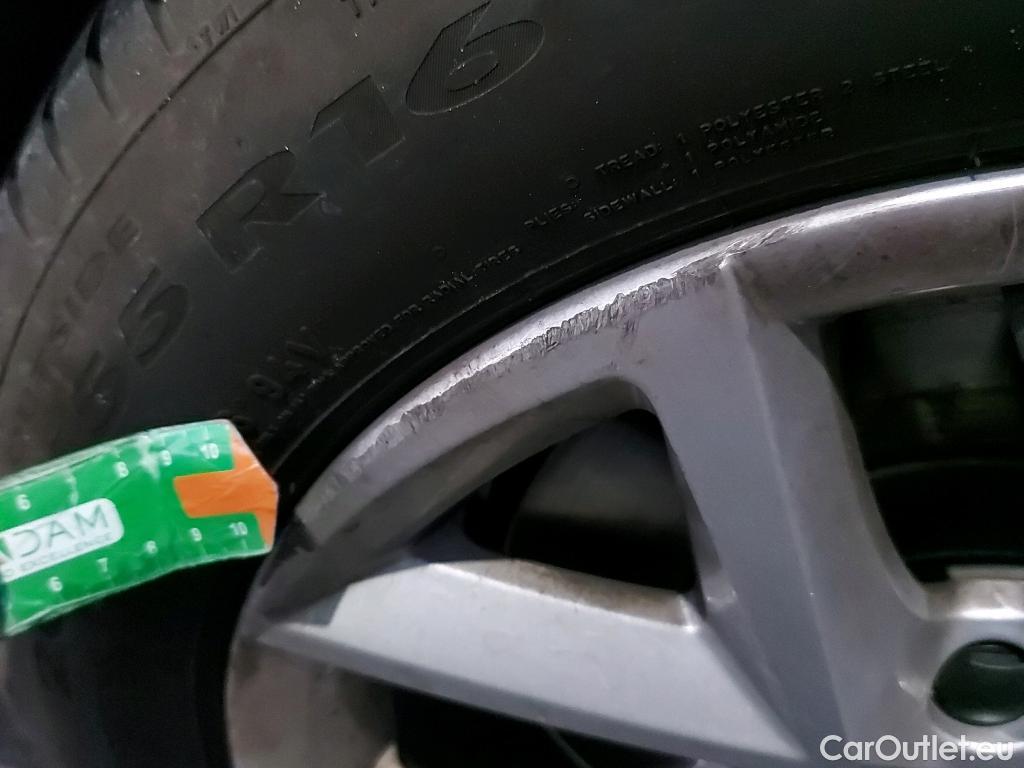  Seat  Leon  Sportstourer Style Go 2.0 TDI 115CV MT6 E6d #15