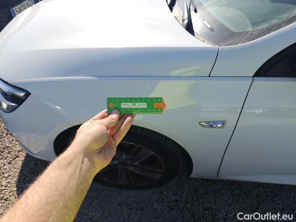  Land Rover  Discovery OPEL Insignia / 2020 / 5P / berlina con portón GS Business Edition 1.5D DVH 90kW MT6 #5