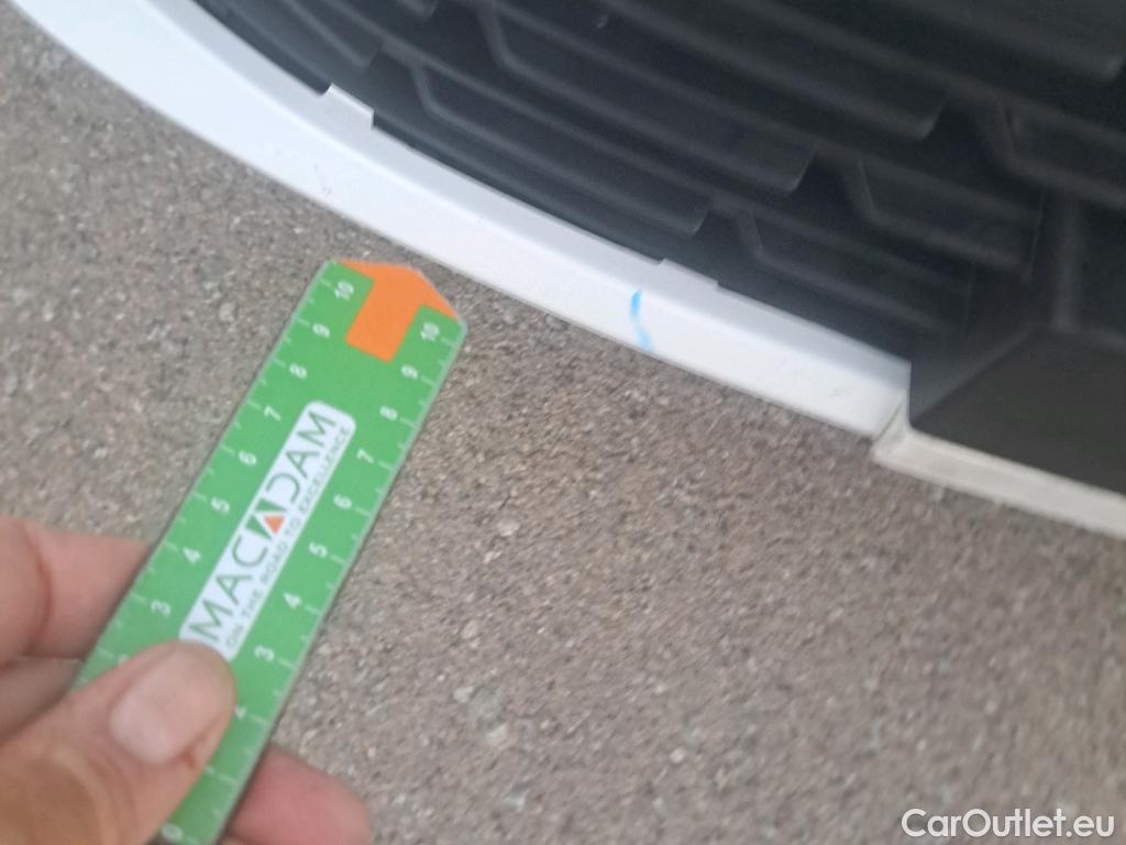  Renault  Clio RENAULT  / 2019 / 5P / berlina con portón Business Blue dCi 63 kW (85CV) (ACB) #22