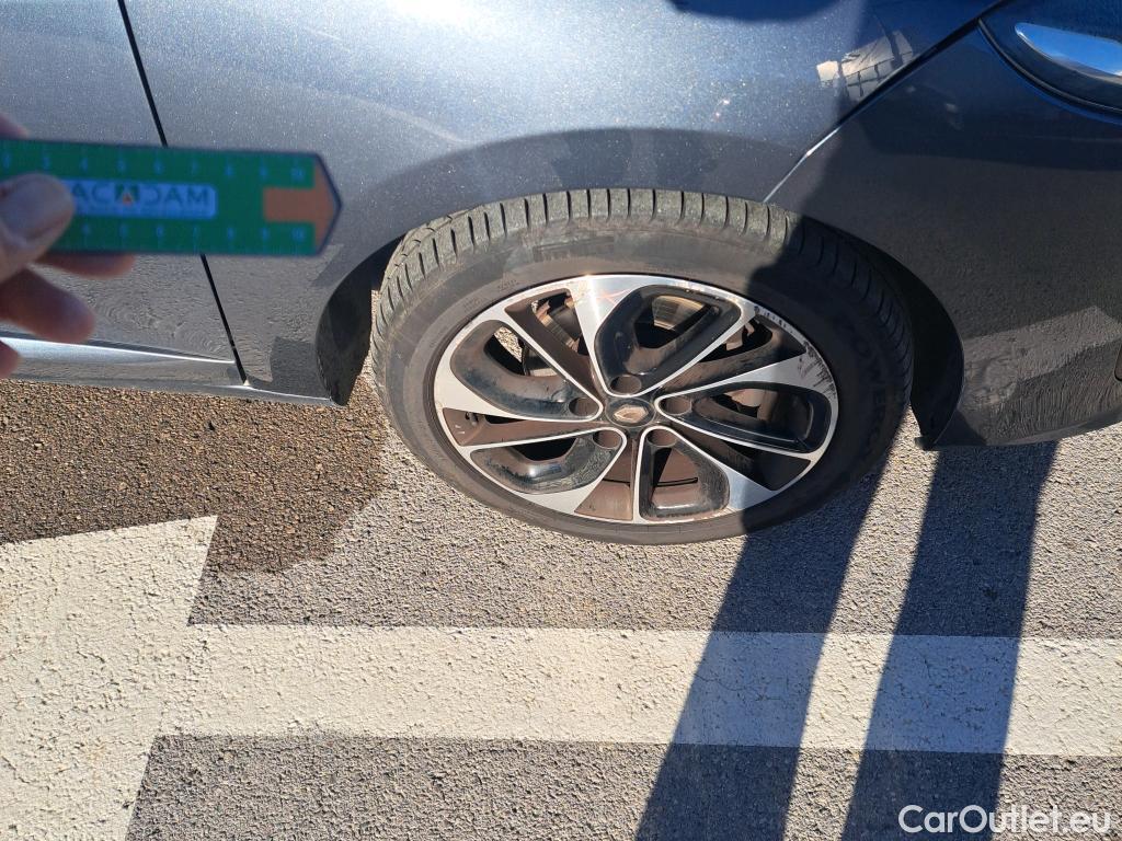  Renault  Megane RENAULT MÉGANE 5p 3G familiar Sp. Tou. Bose Energy dCi 130 S&S Euro 6 #10